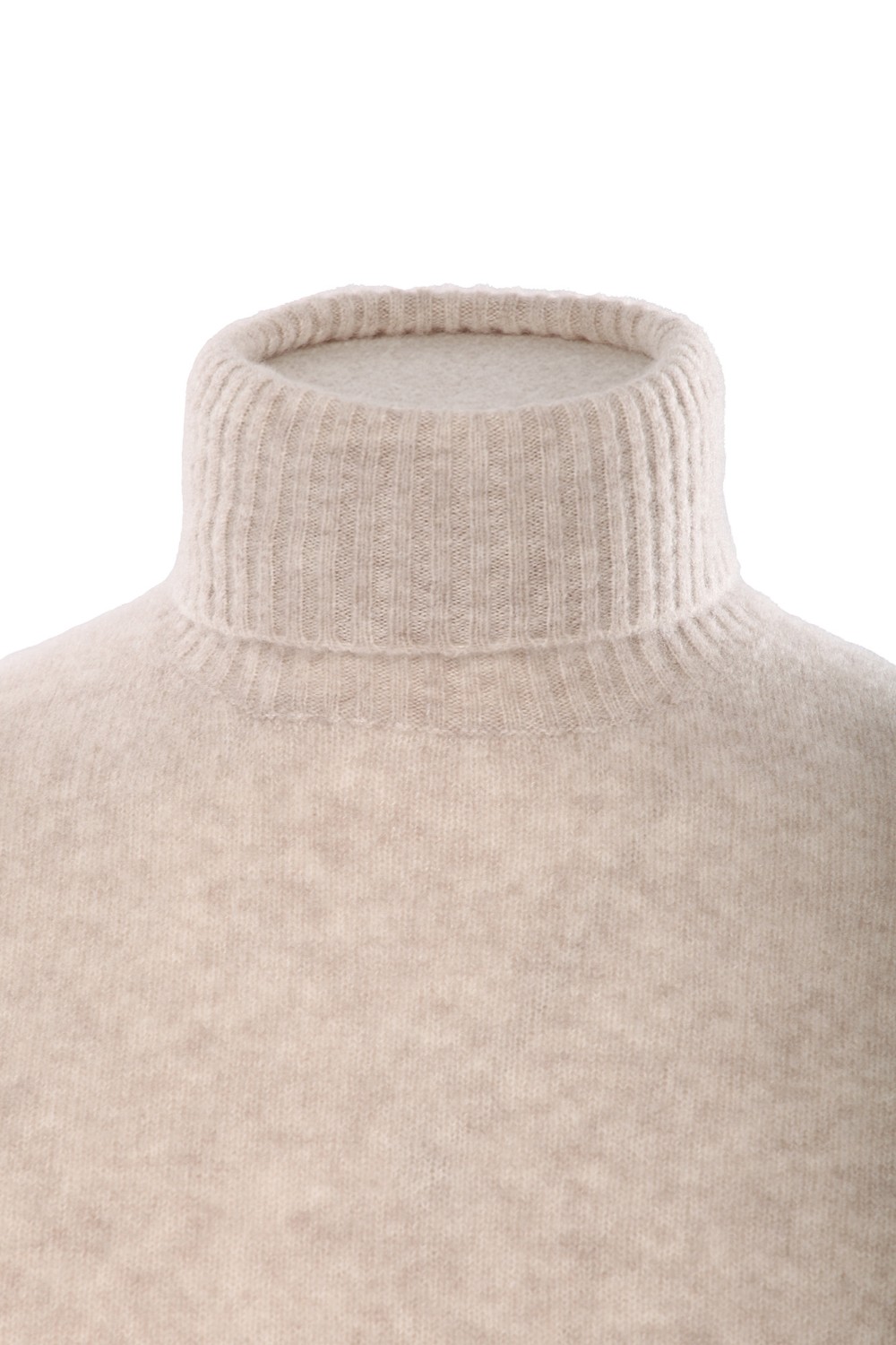 shop FILIPPO DE LAURENTIIS Saldi Ciclista: Filippo De Laurentiis pull in misto cashmere e seta.
Collo alto a costine.
Maniche lunghe con polsini a costine.
Composizione: 71% cashmere, 19% seta, 10% poliestere.
Made in Italy.. DV3ML CS7RG-031 number 268966